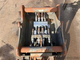 Caterpillar Demolition and sorting grapple CAT G320B with OQ80