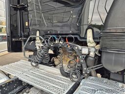MERCEDES-BENZ Actros 1848 LS Öl-Retarder Standklima BigSpace