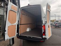 MERCEDES-BENZ Sprinter 319 CDI Extralang DISTRONIC Kamera LED