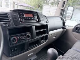 NISSAN NT 400 35.15 -3 Seitenkipper DOKA 111.000 Km TÜV