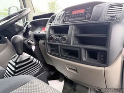 NISSAN NT 400 35.15 -3 Seitenkipper DOKA 111.000 Km TÜV