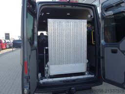Volkswagen Crafter 35 Kombi Maxi ROLLSTUHL-RAMPE/LED/STDHZG