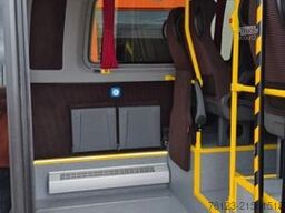 MERCEDES-BENZ Sprinter 517 Heckniederflur Vorlauffahrzeug