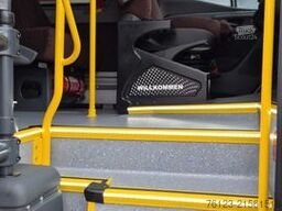 MERCEDES-BENZ Sprinter 517 Heckniederflur Vorlauffahrzeug