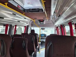 MERCEDES-BENZ Sprinter 517 Heckniederflur Vorlauffahrzeug