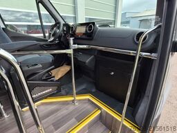 MERCEDES-BENZ Sprinter 517 Heckniederflur Vorlauffahrzeug