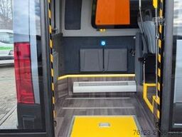 MERCEDES-BENZ Sprinter 517 Heckniederflur Vorlauffahrzeug