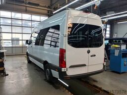 Mercedes-Benz Sprinter 317 CDI Kombi,Rollstuhllift,8Sitze