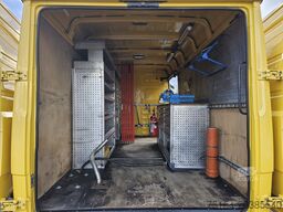 Mercedes-Benz Vario 818 D Werkstatteinrichtung