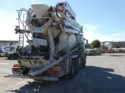 Iveco EUROTRAKKER 410 E44