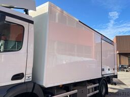 MERCEDES-BENZ 4x Antos 1843 4x2 Kühler