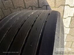 Schmitz Cargobull Curtainsider Mega