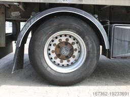 PANAV PV018H, SIDEWALLS