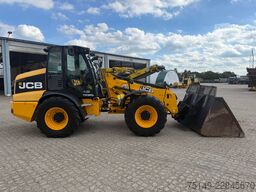 JCB TM 320 S, Teleskoplader, 5.2m, 3.6to., Schaufel