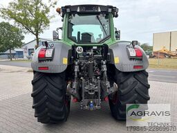Fendt 824 VARIO S4 Profi