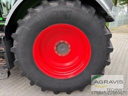 Fendt 824 VARIO S4 Profi