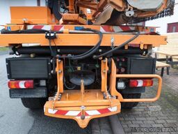 MERCEDES-BENZ Unimog 423 mit Mulag Front Heckmähkombination E6