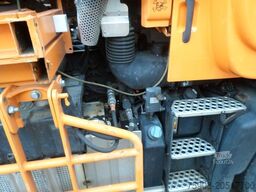 MERCEDES-BENZ Unimog 423 mit Mulag Front Heckmähkombination E6