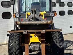 Mecalac AX 1000