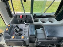 Caterpillar 966M