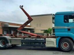 MAN TGS 18.440 Abroller mit Funk +Kran vor