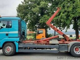 MAN TGS 18.440 Abroller mit Funk +Kran vor