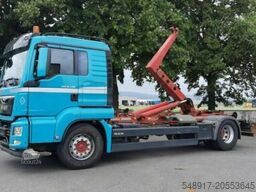 MAN TGS 18.440 Abroller mit Funk +Kran vor