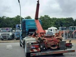 MAN TGS 18.440 Abroller mit Funk +Kran vor