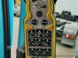 MAN TGS 18.440 Abroller mit Funk +Kran vor