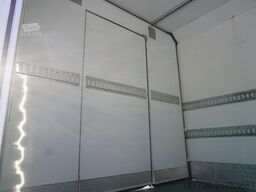 Renault D210 12T / Bitemperature Refrigerator