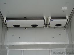 Mercedes-Benz Actros 2545 6×2 MP5 / KRONE refrigerator