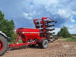 Semoir de précision Horsch Maistro 8CC 12 reihig, 3970ha
