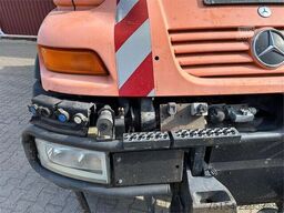 Mercedes-Benz Unimog U4000 mit Kipppritsche