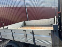 Mercedes-Benz Unimog U4000 mit Kipppritsche