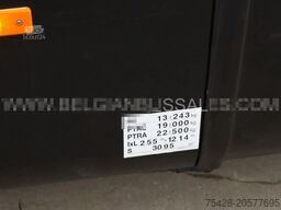 Mercedes Tourismo 15RHD / Full options / Small body damage