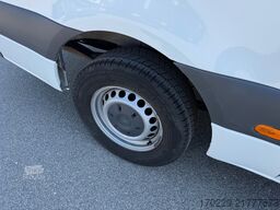 Mercedes-Benz SPRINTER 315