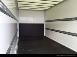 FUSO Canter 7C18 Junge-Koffer mit LBW +Klimaautomatk