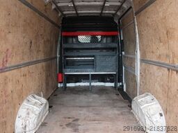 VOLKSWAGEN Crafter Kasten 35 mittellang Hochdach FWD/Nr.A88