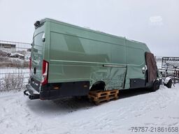 IVECO 35S18 Kastenwagen Maxi hoch&lang, Unfall