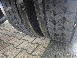 Mercedes-Benz Antos 1840 LLS + 2-Achs Kühlauflieger Rohr