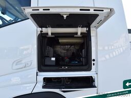 VOLVO FH 500 Retarder Vollluftfederung I-Park-Cool LED