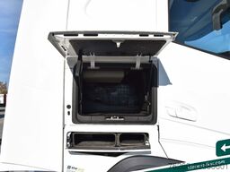 VOLVO FH 500 Retarder Vollluftfederung I-Park-Cool LED