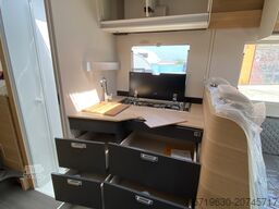 Adria Matrix 60 Years selection 670SL