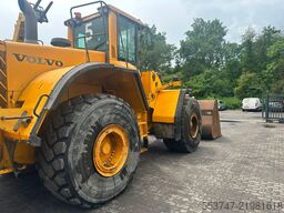 Volvo Volvo 220F