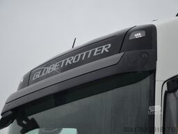 Volvo FH 4 / 6x2 HAKOWIEC / KLIMA P / 1077