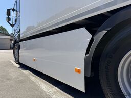 Designwerk High Cab 6x2R 750 kWh Koffer