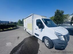 Nissan NV 400