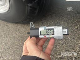 Schmitz Cargobull Semitrailer Reefer Standard divu klāju