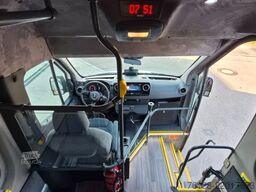 MERCEDES-BENZ Sprinter 515 Heckniederflur 2 x vorhanden