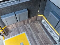 MERCEDES-BENZ Sprinter 515 Heckniederflur 2 x vorhanden